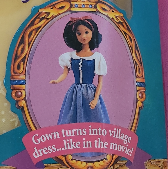 1992 Disney's Snow White Barbie - Picture 4 of 4